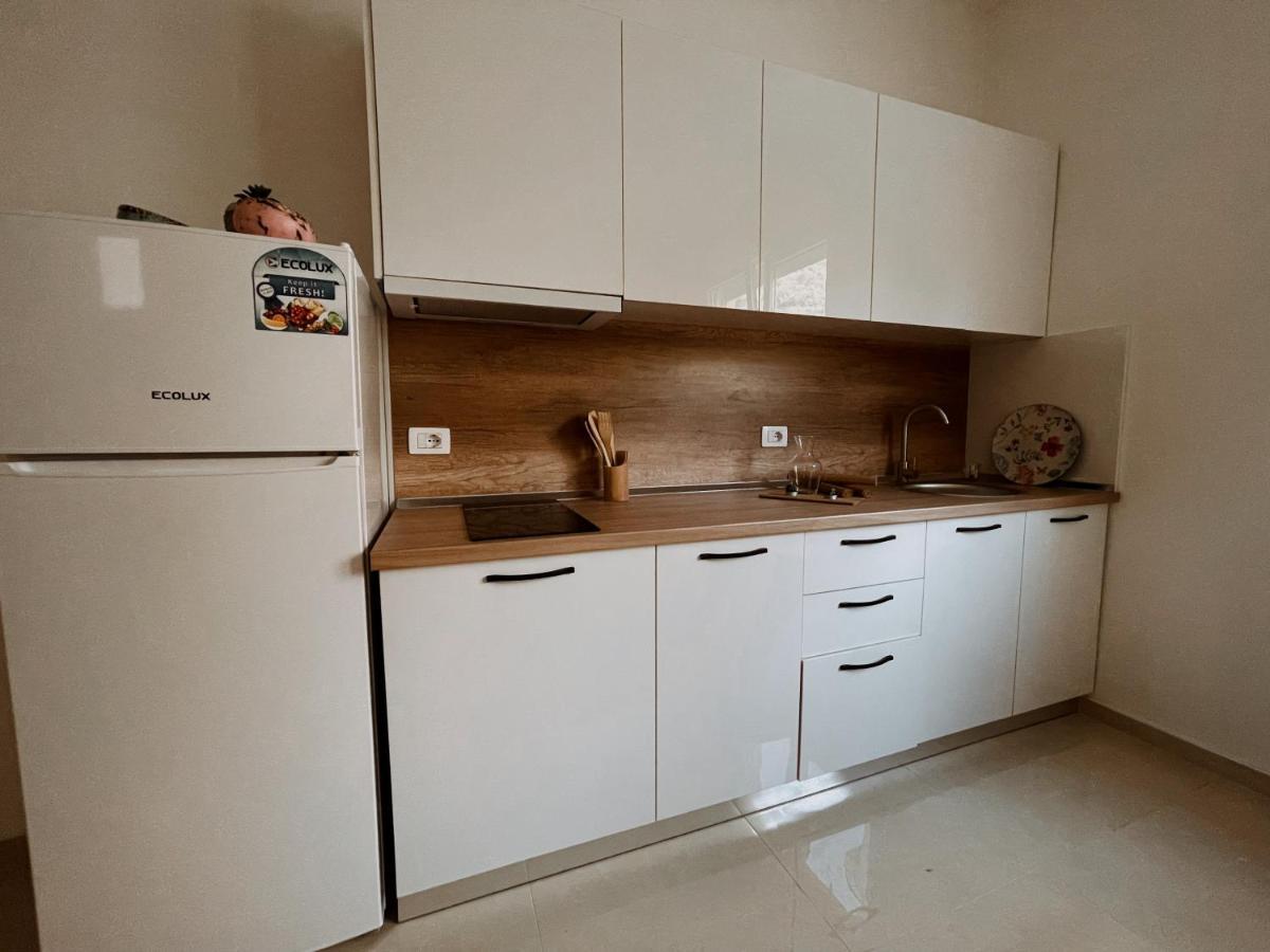Apartments Bali Дуррес Экстерьер фото